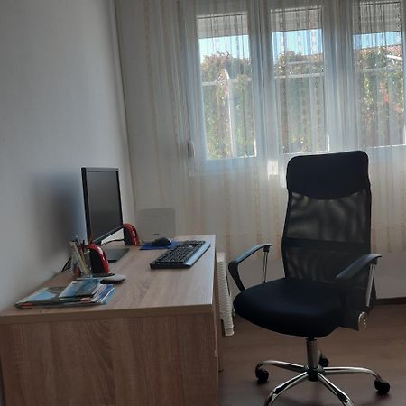 Appartamento Sunny Sukošan Esterno foto